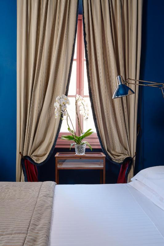 Prestige Double Room with Terrace image 4