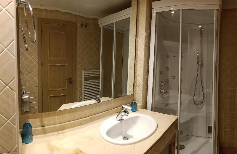Lovely apartment with pool & sea views - Marina Del Castillo 2129 - image 14