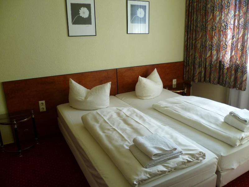 Domo Hotel Mondial - image 19