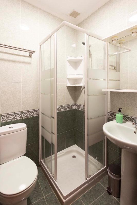 Green Hostel Oviedo - image 33