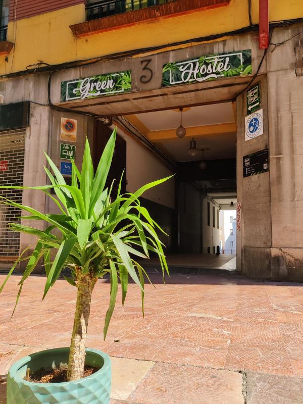 Green Hostel Oviedo - image 23