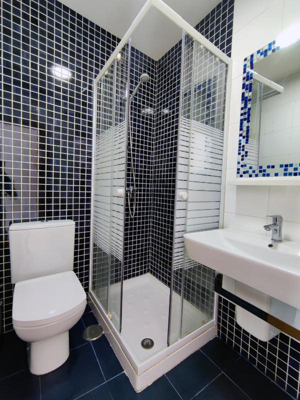 Green Hostel Oviedo - image 42