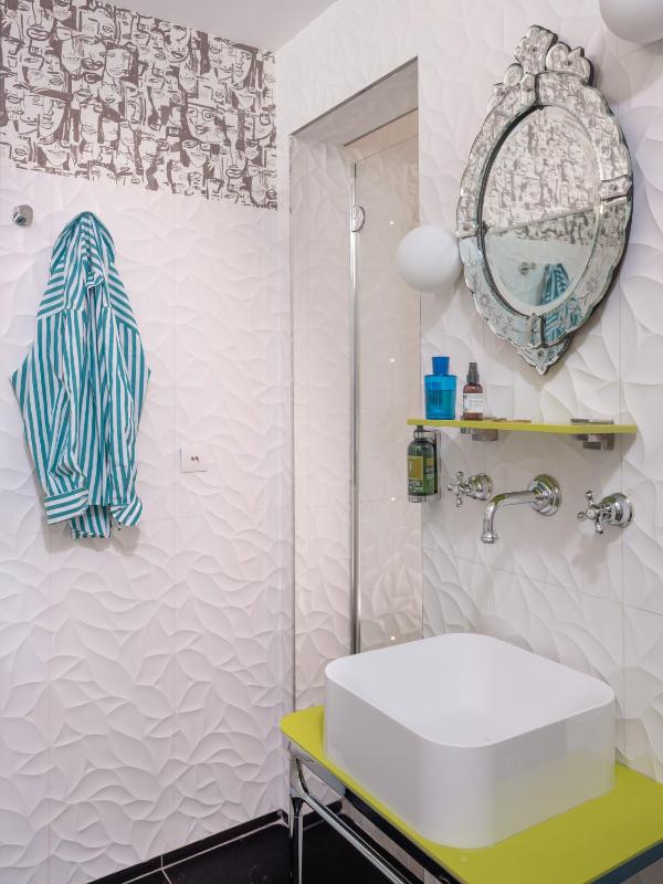 Superior Twin or Double Room image 4