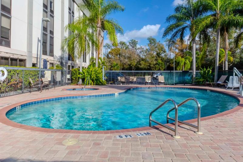 Hampton Inn Sarasota-I-75 Bee Ridge - image 22