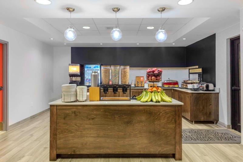 Hampton Inn Sarasota-I-75 Bee Ridge - image 21