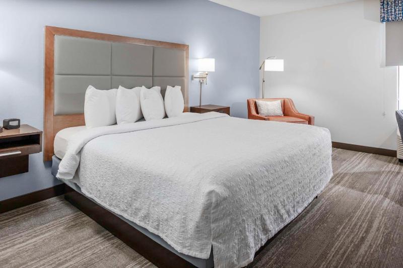 Hampton Inn Sarasota-I-75 Bee Ridge - image 25