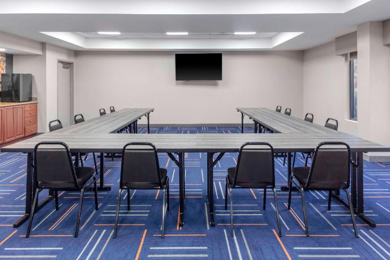 Hampton Inn Sarasota-I-75 Bee Ridge - image 18