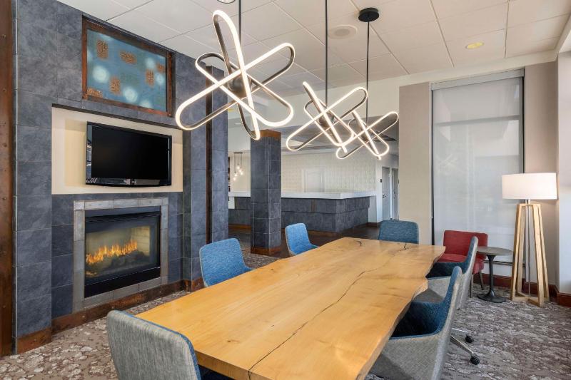 Hilton Garden Inn Scottsdale North/Perimeter Center - image 27