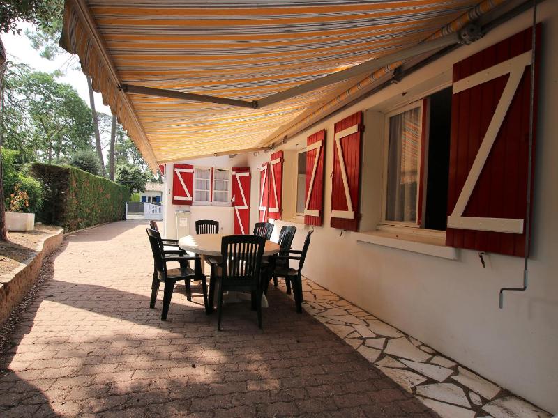 Holiday Home (8 Adults) image 4