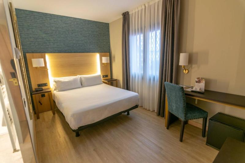 Hotel Zentral Ramiro I Oviedo - image 9