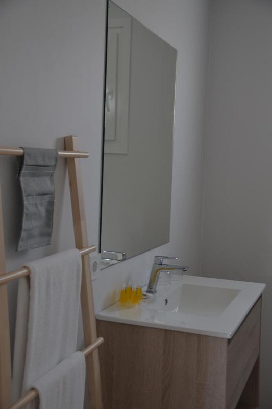 Double Room with Terrace image 3