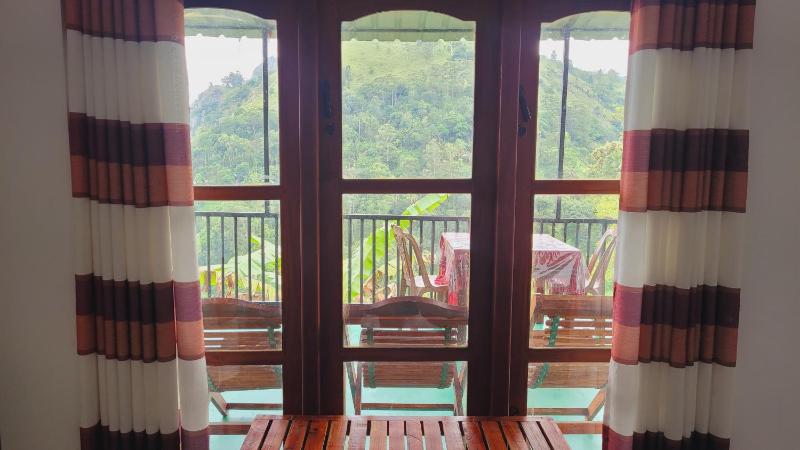 Chamodya Home Stay - image 8
