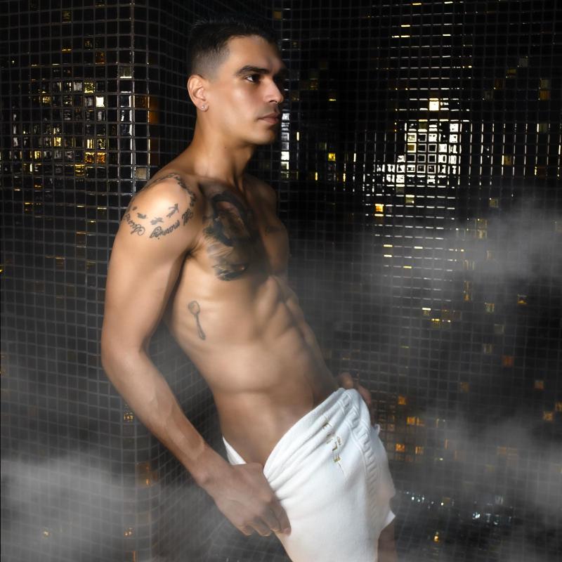 Elite Hotel - Gay Men Only - image 44