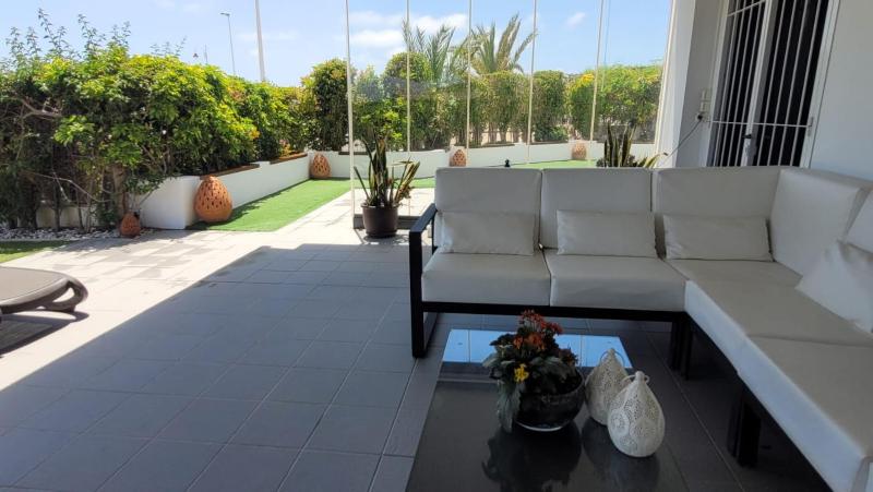 Apartment with Sea View image 4