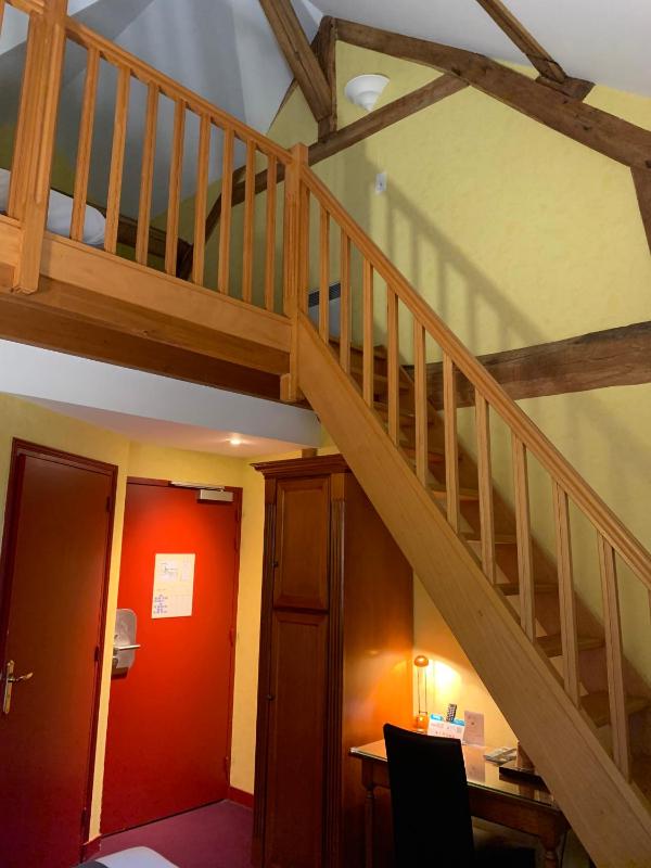 Family Room image 1