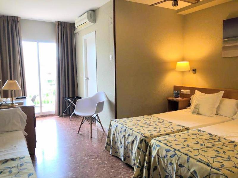 Triple Room image 1