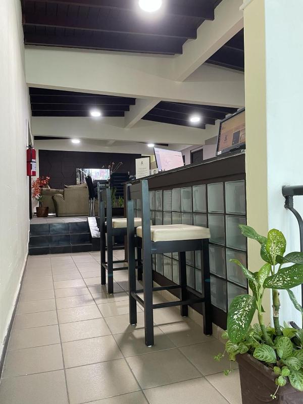 Hostal EL Prado - image 2