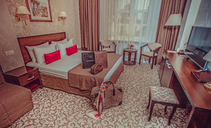 Standard Double or Twin Room image 1