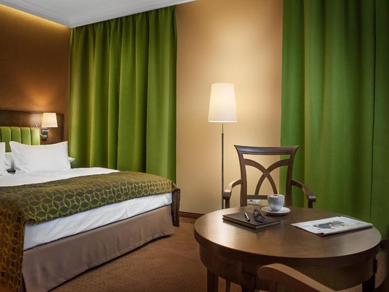 GRAND HOTEL Kielce - image 9