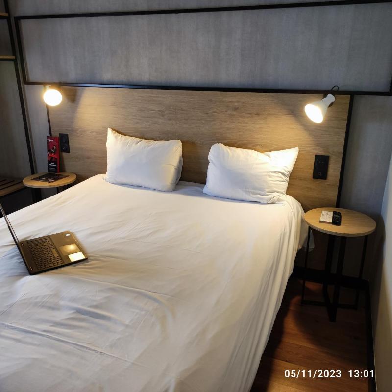 Standard Double Room image 3