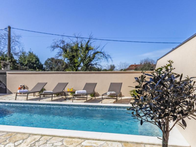 Family villa with pool wellness - image 28