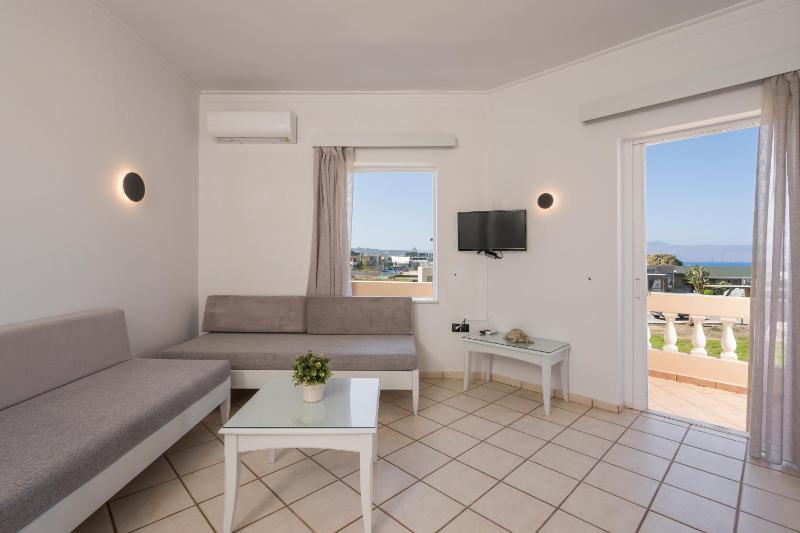 Roof Garden Suite image 2