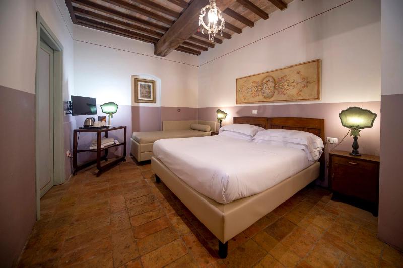 Family Double Room image 1