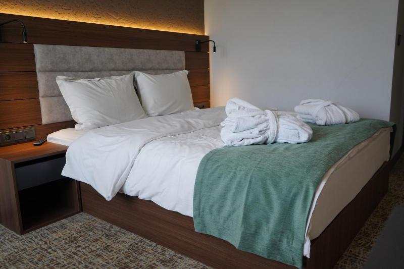 Double or Twin Room with Garden View image 1