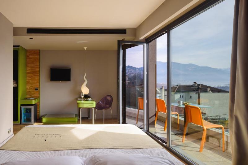 Comfort Double or Twin Room with Pool View image 1