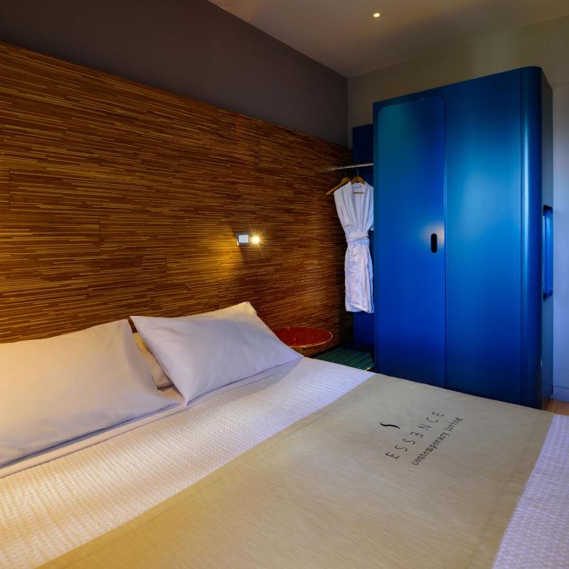Premier Double or Twin Room with Mountain View image 4
