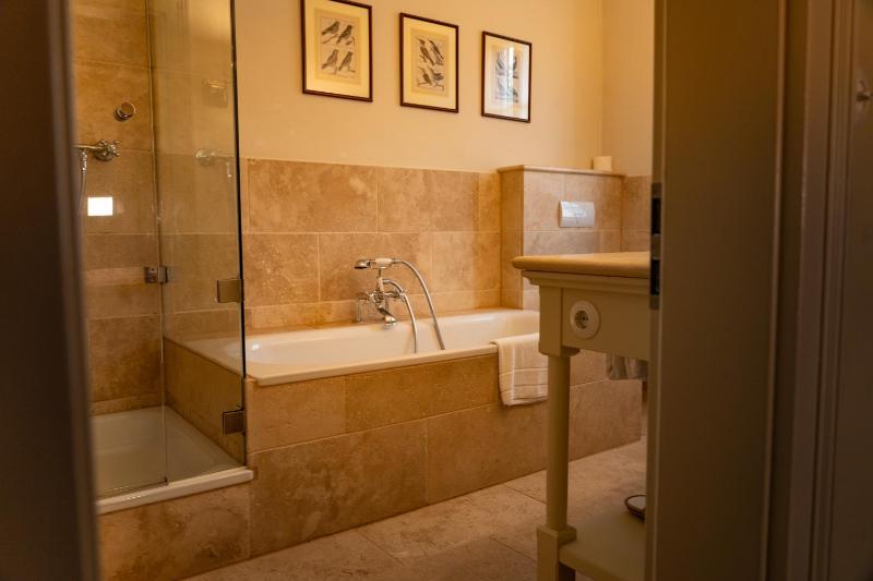 Superior Double Room image 2