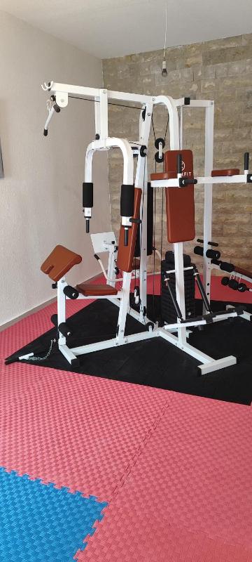 Apartman Retro with heated pool and gym for 8 - image 13