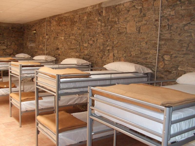 Bed in 14-Bed Mixed Dormitory Room image 2