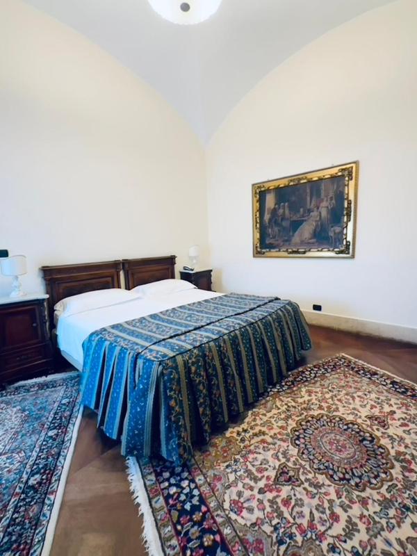 Double Room image 4