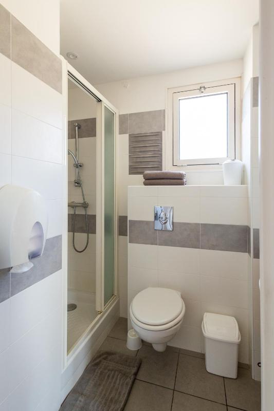 Double Room with Hill view and Sea view image 4
