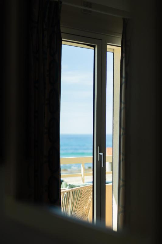 Twin Room with Sea View - First Floor image 1