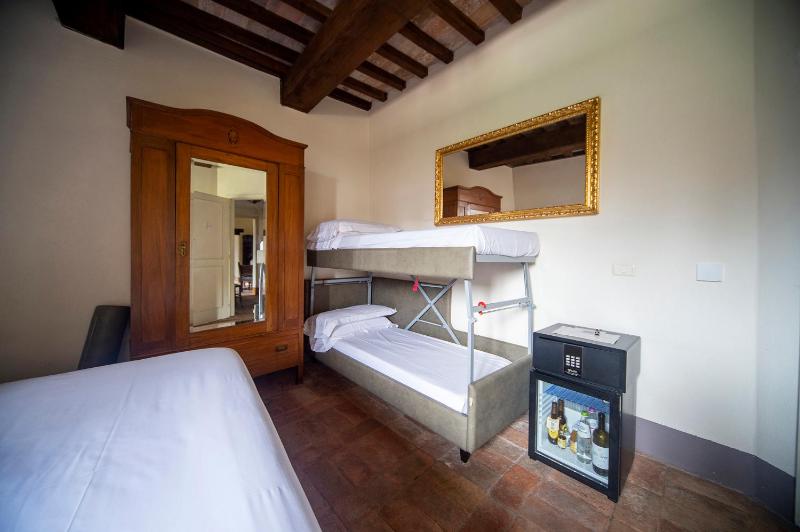 Superior Family Room image 4