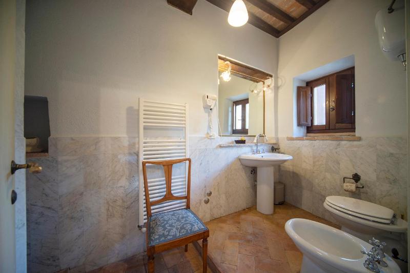 Superior Family Room image 3