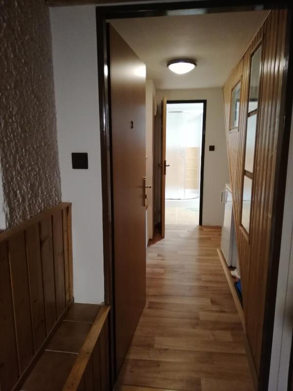 Triple Room with Shower image 4