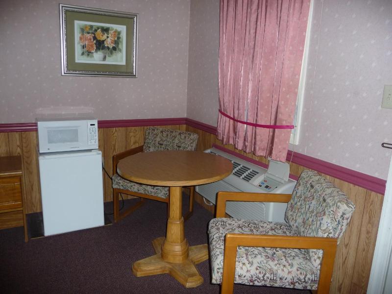 King Room image 4
