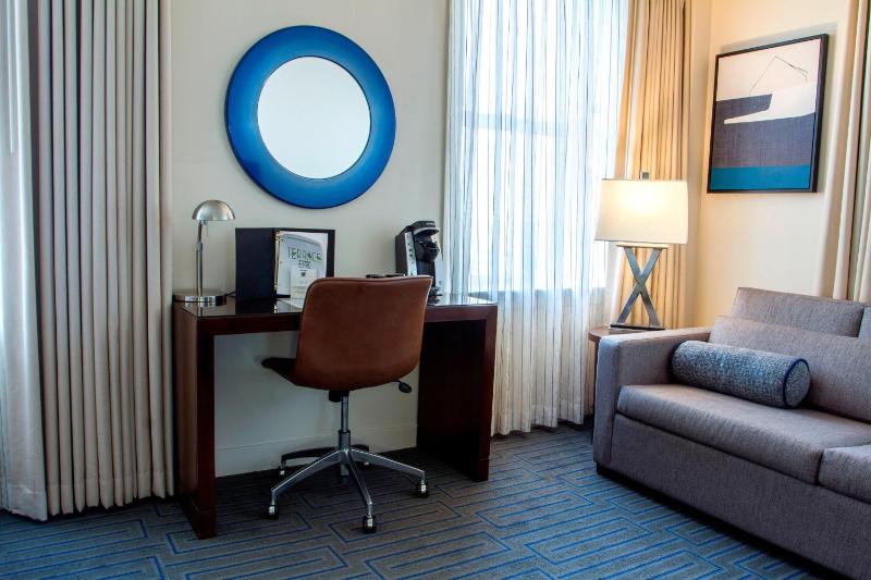 Ellis Hotel Atlanta a Tribute Portfolio Hotel - image 3