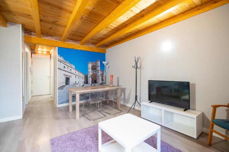 Studio Apartment image 3