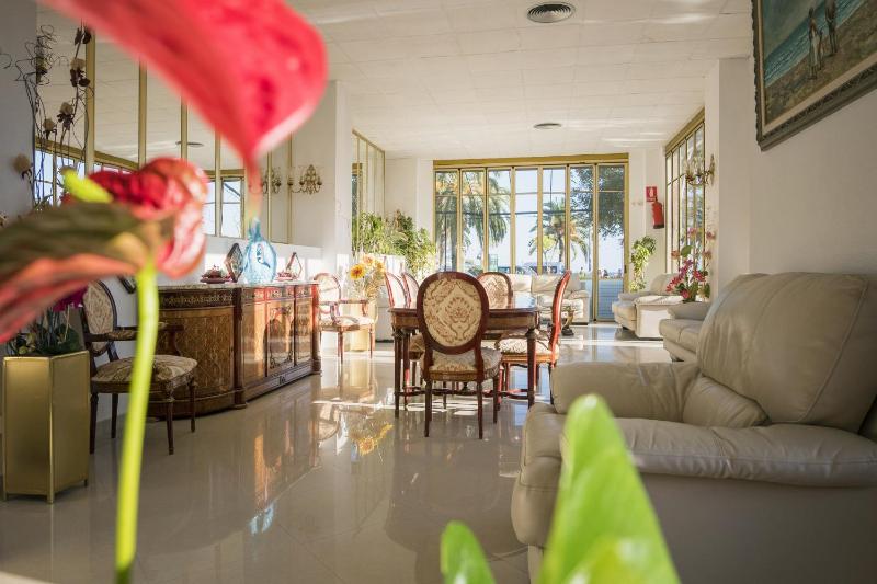 Hotel Neptuno - image 10