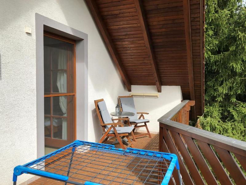 Double Room with Balcony image 4
