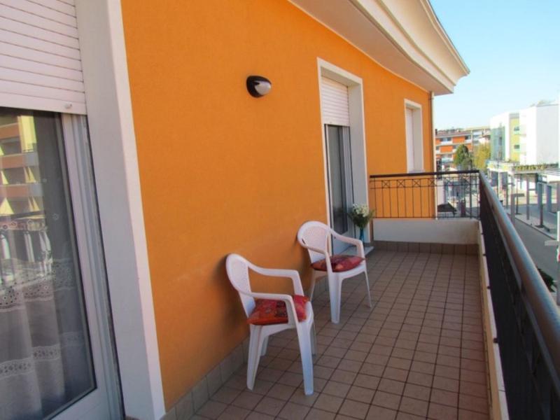 Large apartment for up to 9 guests - image 14