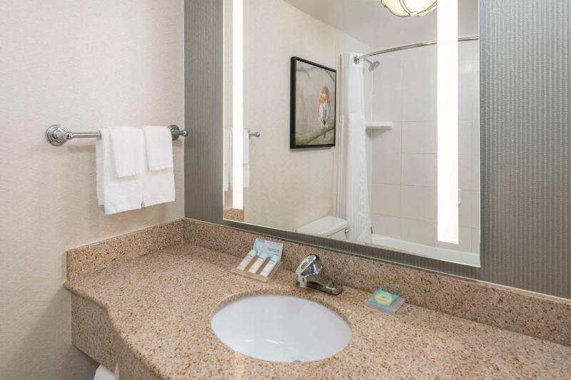 King Room image 2