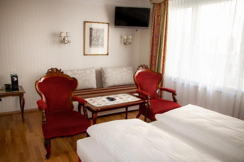 Hotel Pension Suzanne - image 2