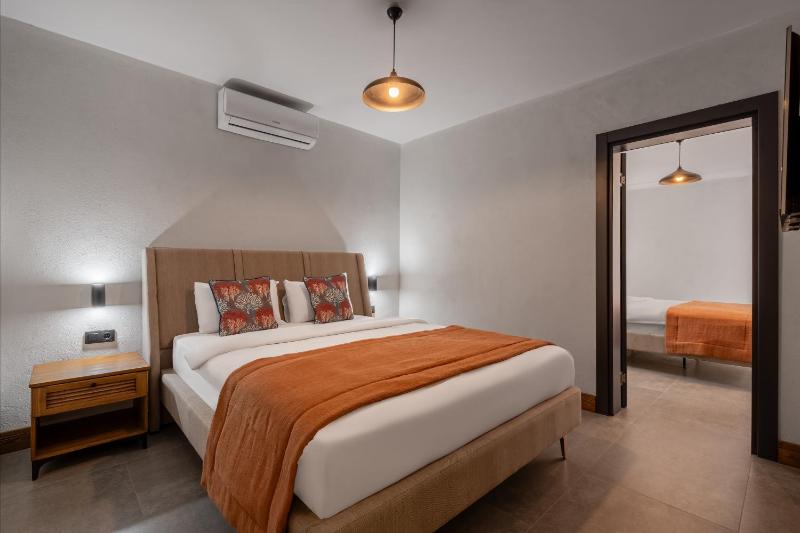 One-Bedroom Suite image 1