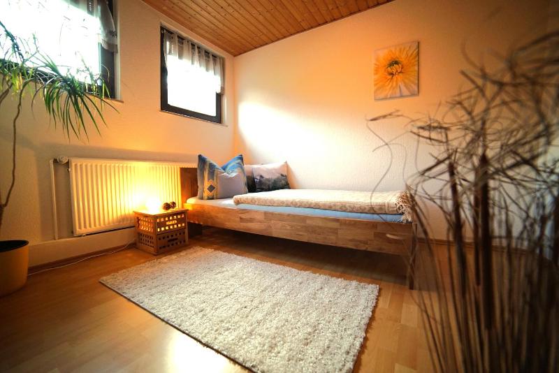 Ferienwohnung im Wald mit Kamin - image 26