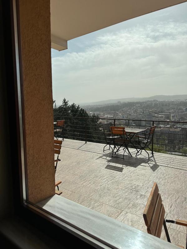 Suite with City View image 1